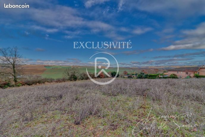 Terrain 4 979 m² Beaumont De Lomagne