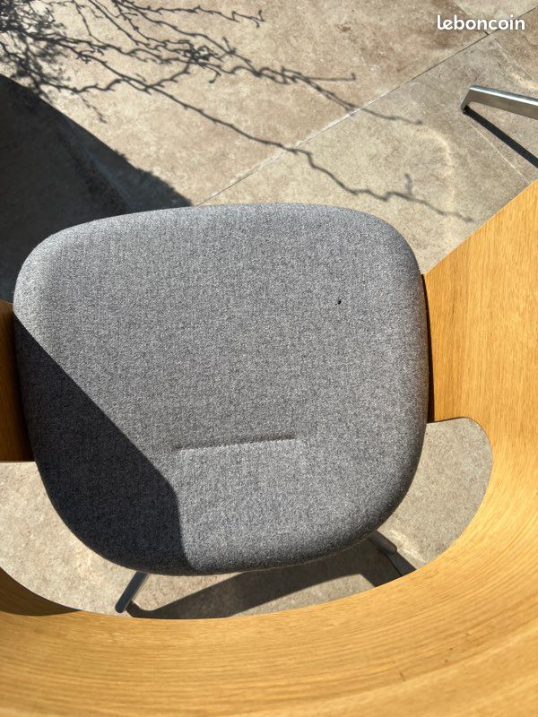 2 fauteuils Fjällberget + table bois (image 12)