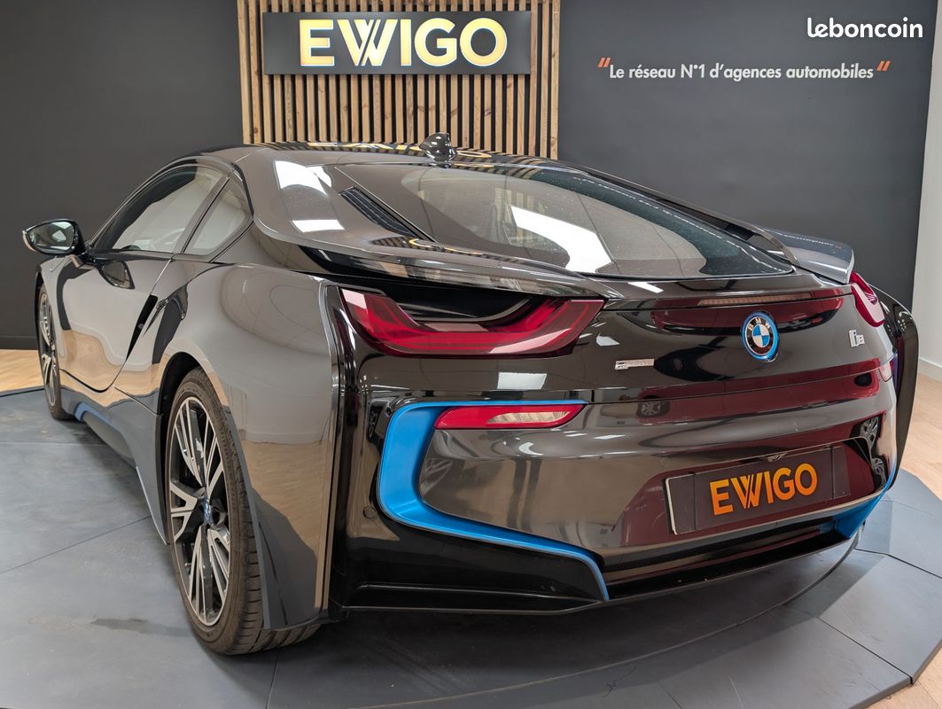 BMW I8 COUPE 1.5 362h 230 - HARMAN KARDON + CUIR BLANC + JANTES W (image 2)