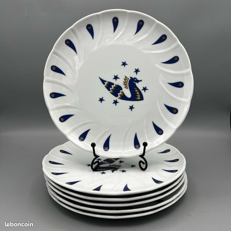 Service à Dessert Bernardeau Chantilly – Oeillet Bleu – 1 Plat + 12 Assiettes – Porcelaine Française