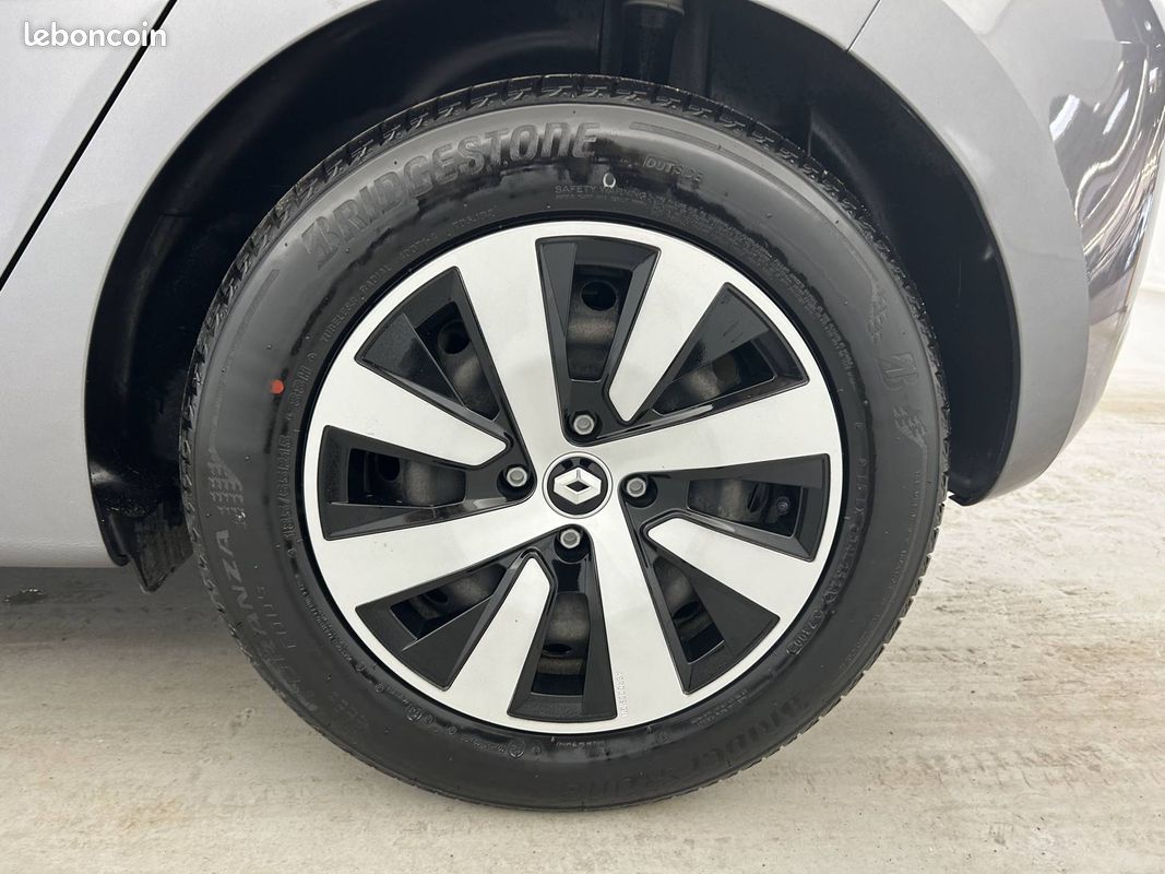 RENAULT Clio TCe 90 Equilibre (image 20)