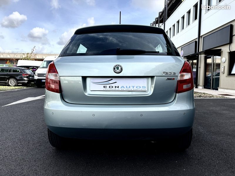 Skoda FABIA 1.2 TSI 105CH ELEGANCE2 DSG7 / 1ÈRE MAIN / REGULATEUR DE VITESSE / RADAR DE RECU (image 12)