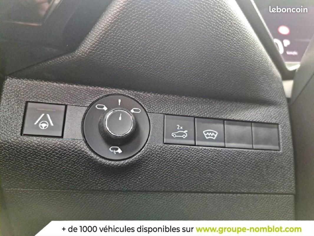 DS 7 BlueHDi 130 EAT8 Edition France (image 21)