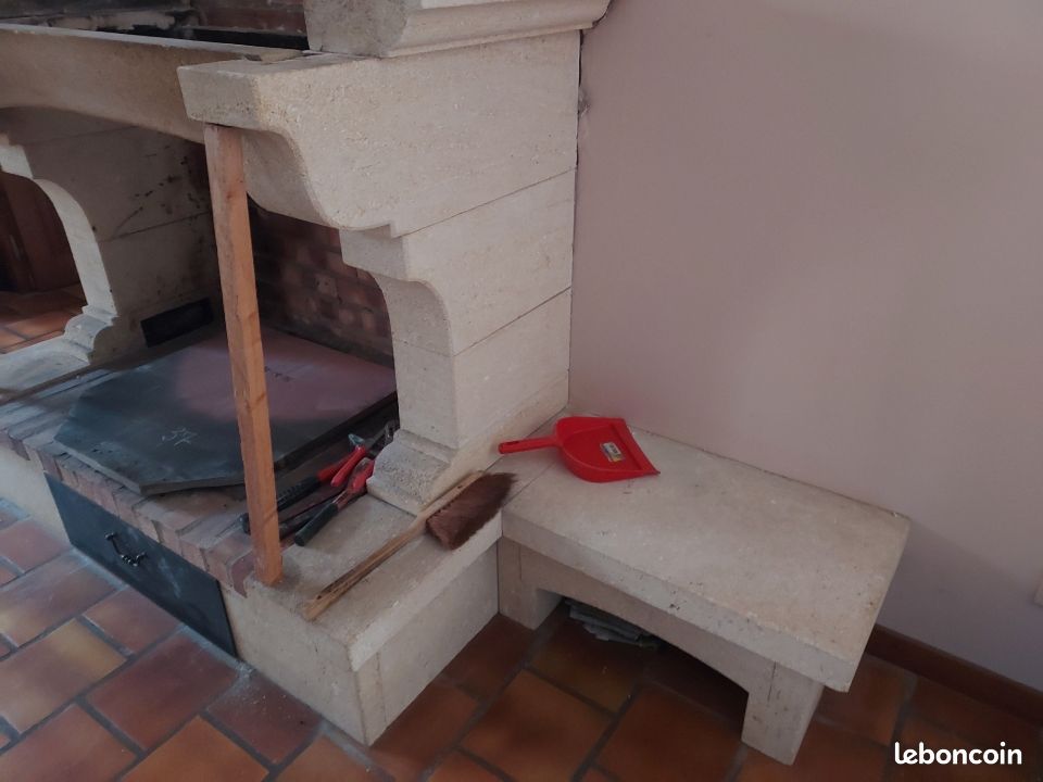 Habillage cheminée en pierre (image 3)