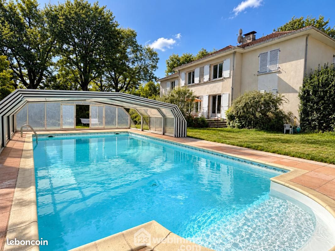 Maison 14 pièces 350 m² · à Le Boupère · 350 m² · 342 200 €