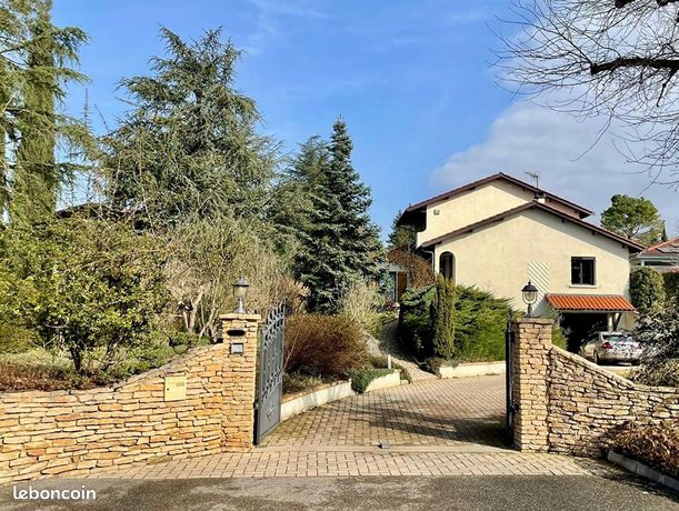 Villa 7 pièces 147 m²