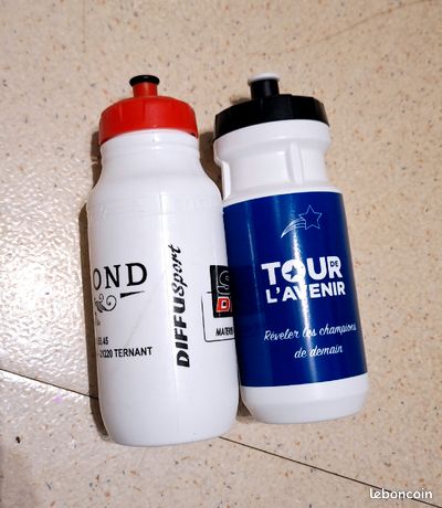 BIDONS Cycliste  ENERVIT  3 en Très Bon Etat
