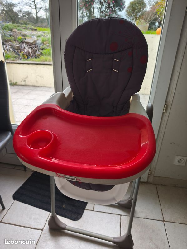 Chaise haute (image 1)