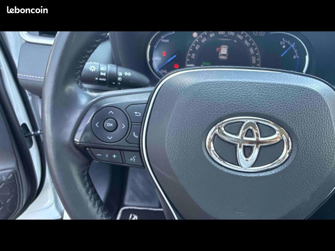 Toyota RAV4 Hybride 218ch Dynamic 2WD (image 14)