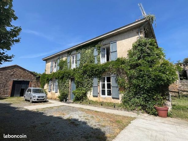 Maison 7 pièces 268 m²