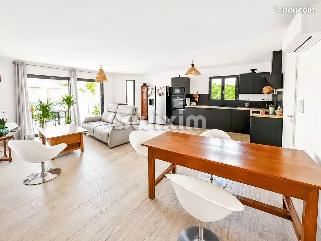Maison 5 pièces 97 m² · à Camaret-sur-Aigues · 97 m² · 315 000 €