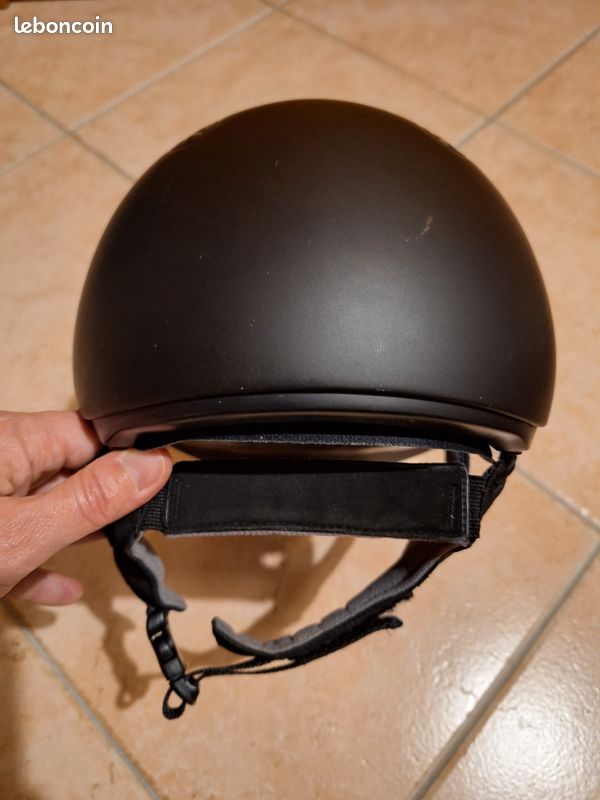 Casque équitation 55cm. TB état (image 5)