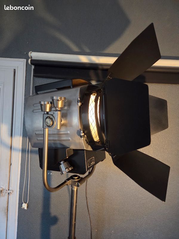Projecteur vidéo de studio 800W avec lampe à tête rouge pour équipement photographique de studio