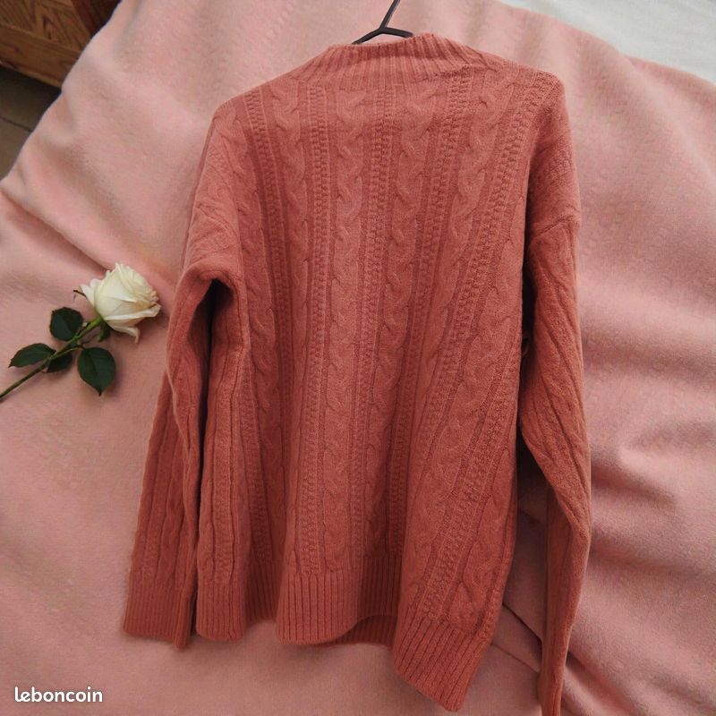 Pull en maille torsadée épaisse Lacoste en coloris Rose