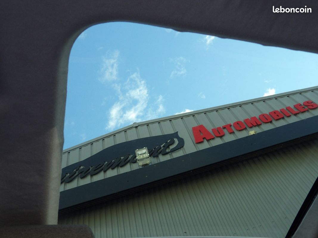 Citroen C4 BLUEHDI 130CH S&S SHINE EAT8 (image 9)