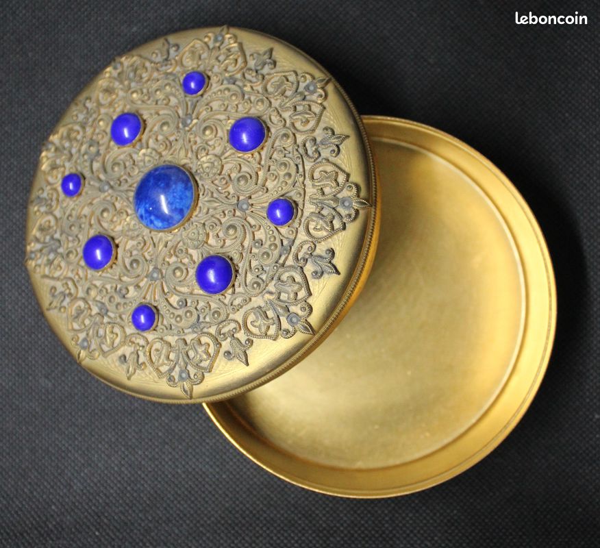 Joli boite-poudrier (image 3)