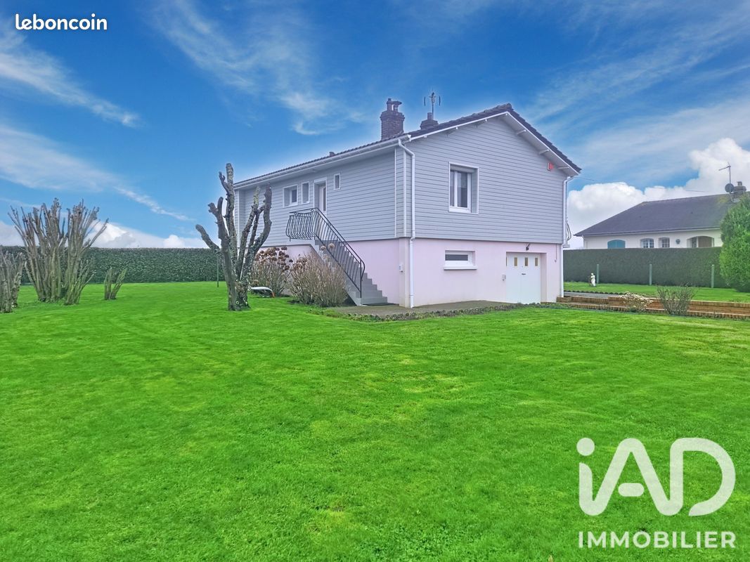 Maison 3 pièces 70 m² · à Saint-Clair-sur-les-Monts · 70,2 m² · 900 €/mois