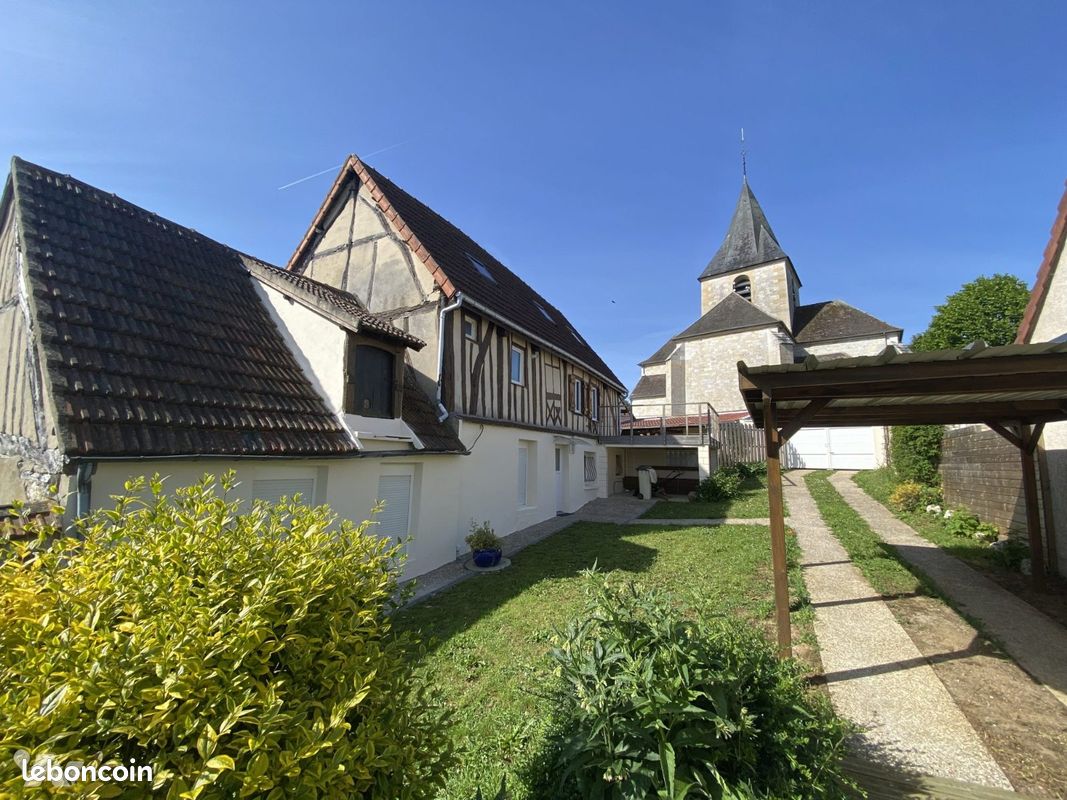 Appartement 2 pièces 74 m² · à Saint-Marcel · 74 m² · 844 €/mois