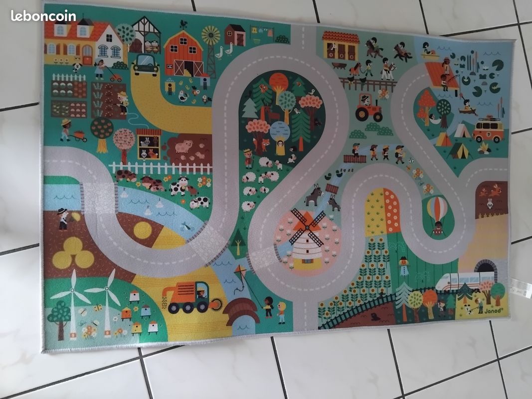 Tapis de jeu avec circuit Thème campagne tout neuf (image 1)