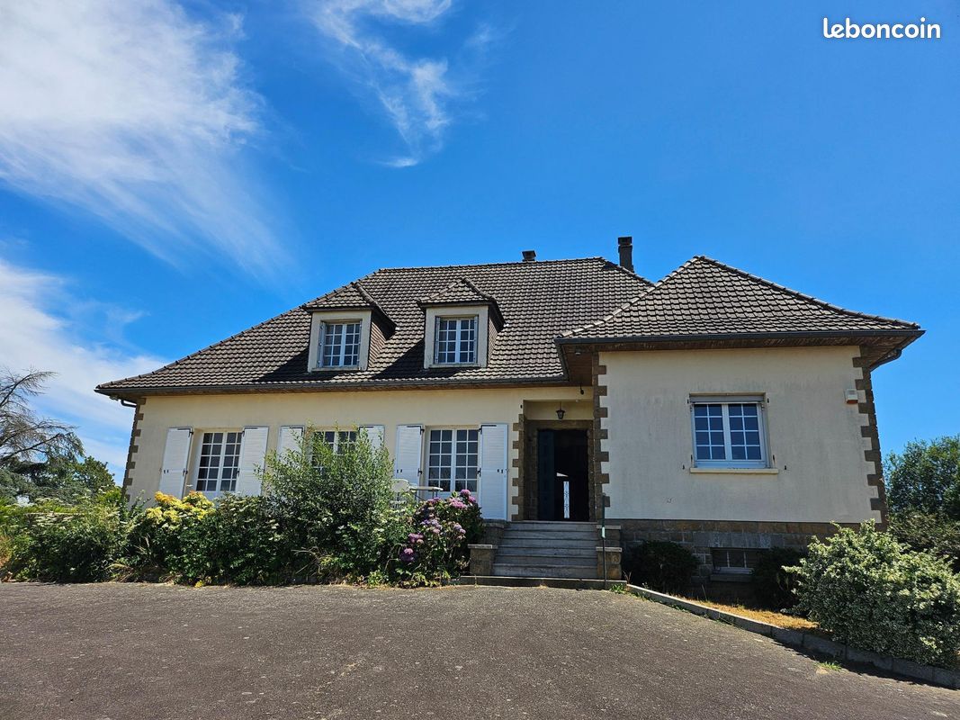 Maison 9 pièces 208 m² · à Le Teilleul · 208 m² · 229 500 €