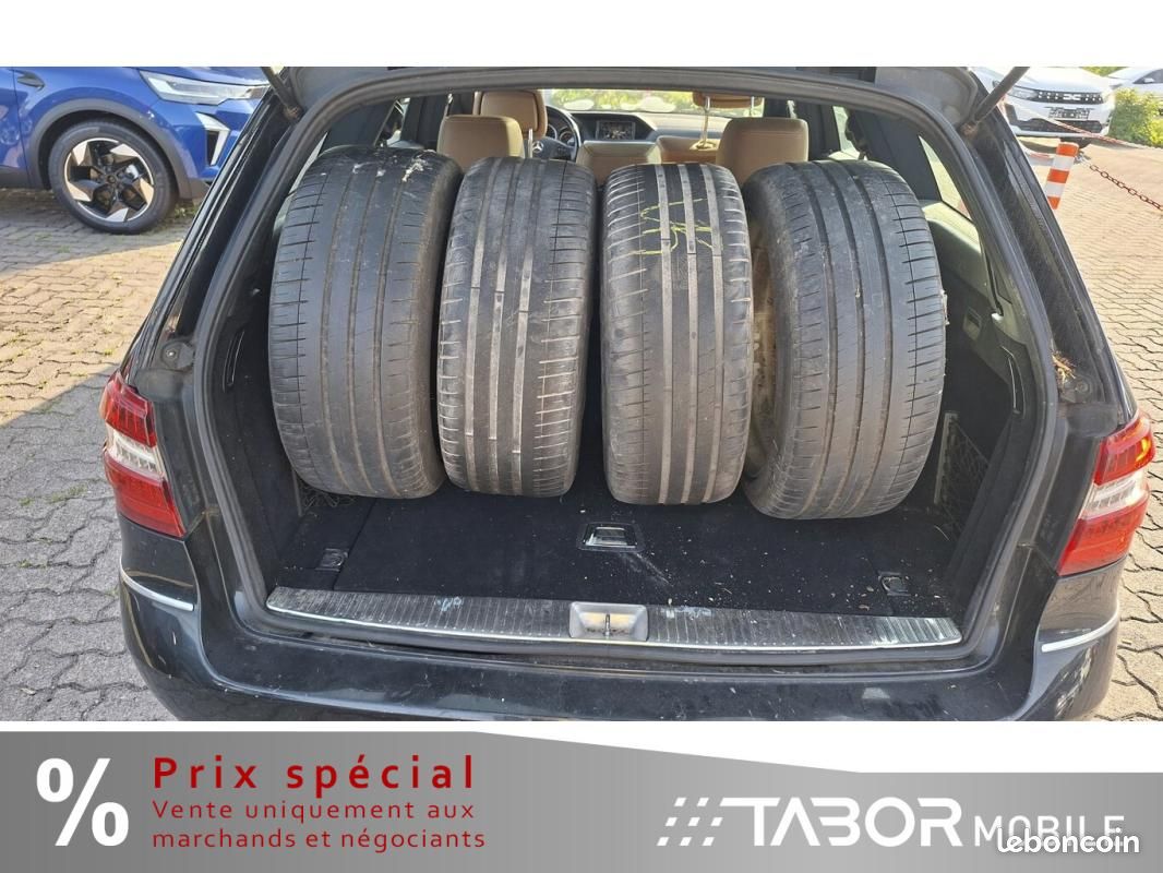 Mercedes Classe E E350 T Aut. 4M Avantgarde Nav ACC Pano Leder AHK (image 13)