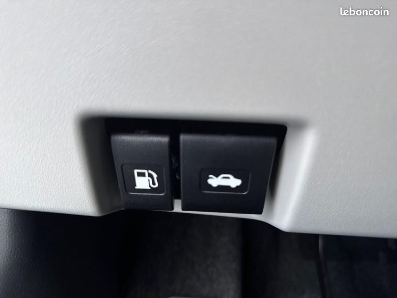 Suzuki Swift 1.2 Hybrid 83ch Pack (image 28)