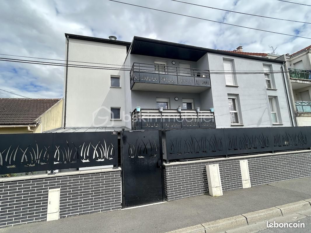 Appartement 3 pièces 49 m² · à Villepinte · 49 m² · 990 €/mois