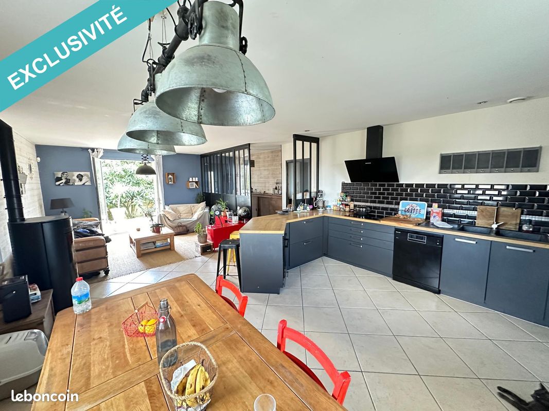 Maison 6 pièces 130 m² - Saint-Rémy 79410 (image principale 2)
