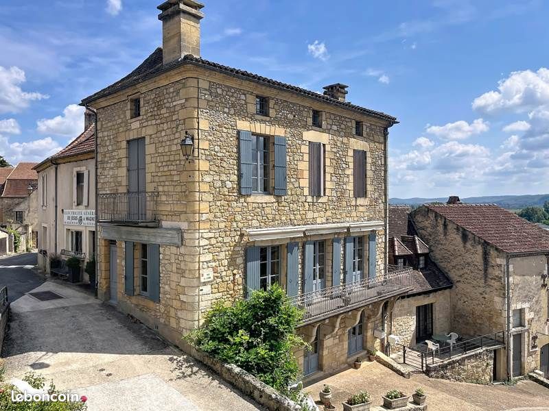 Maison 7 pièces 225 m² · à Saint-Cyprien · 225 m² · 416 000 €
