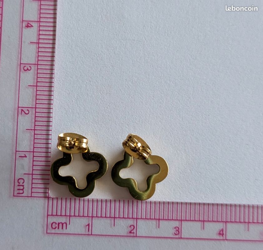 Boucle d'oreille (image 3)