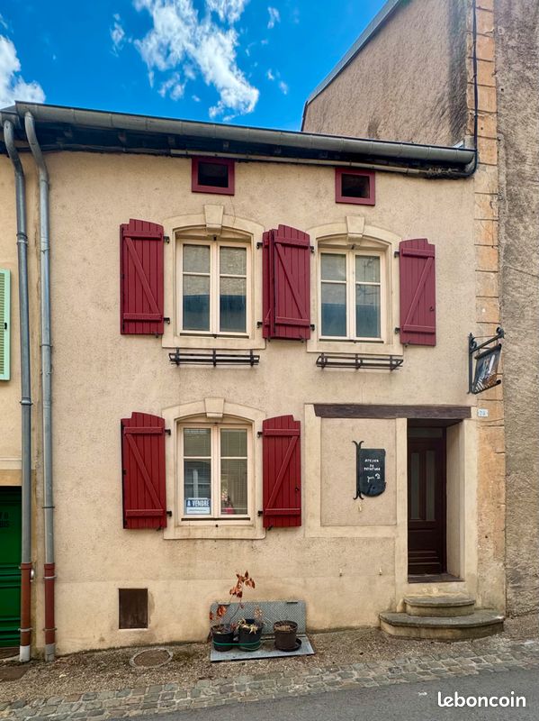Maison 5 pièces 93 m² · à Rodemack · 93 m² · 220 000 €