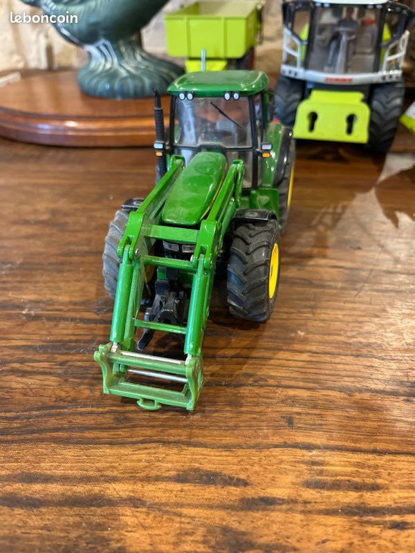 Tracteur John Deere 6820 avec chargeur SIKU N°3652 Collection
