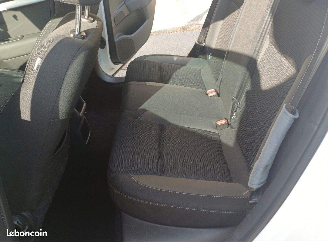 Citroën C4 Millenium 110Ch Première main (image 5)