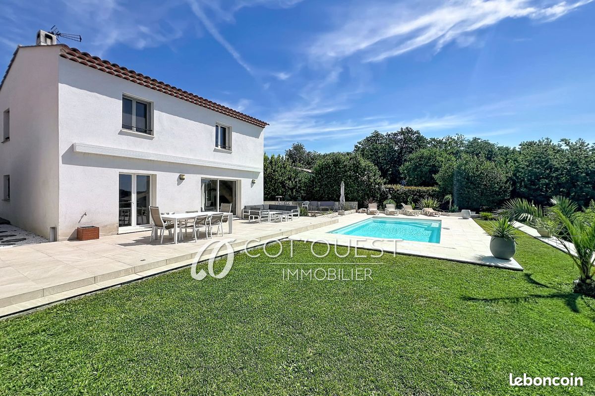 Maison 5 pièces 101 m² · à Saint-Jeannet · 101 m² · 699 000 €