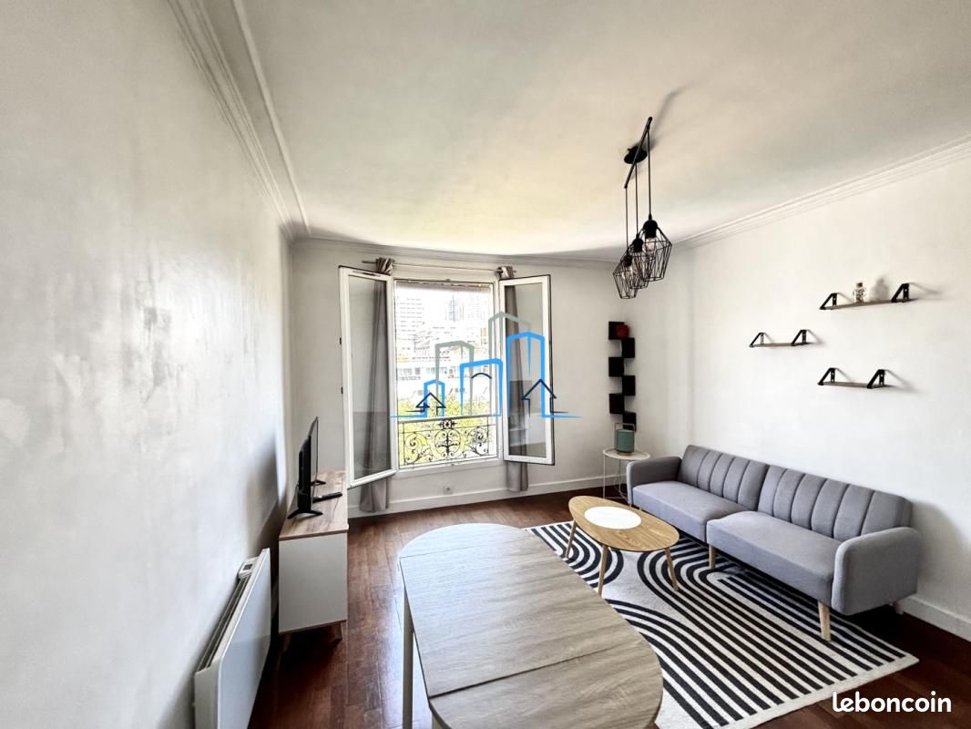 Appartement 2 pièces 43 m² · à Paris · 43 m² · 355 000 €