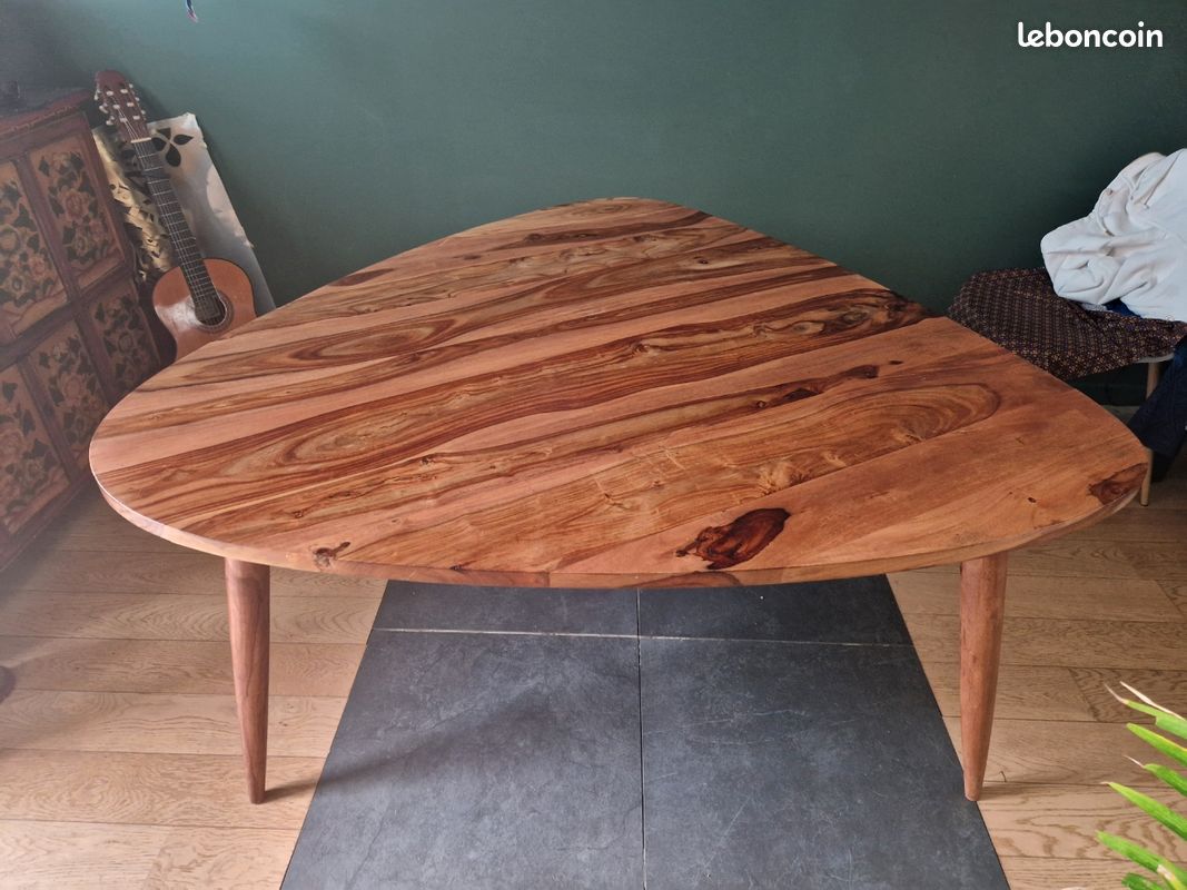 Table à Manger Haute Maison Du Monde – Bois – Forme Carrée – Neuve