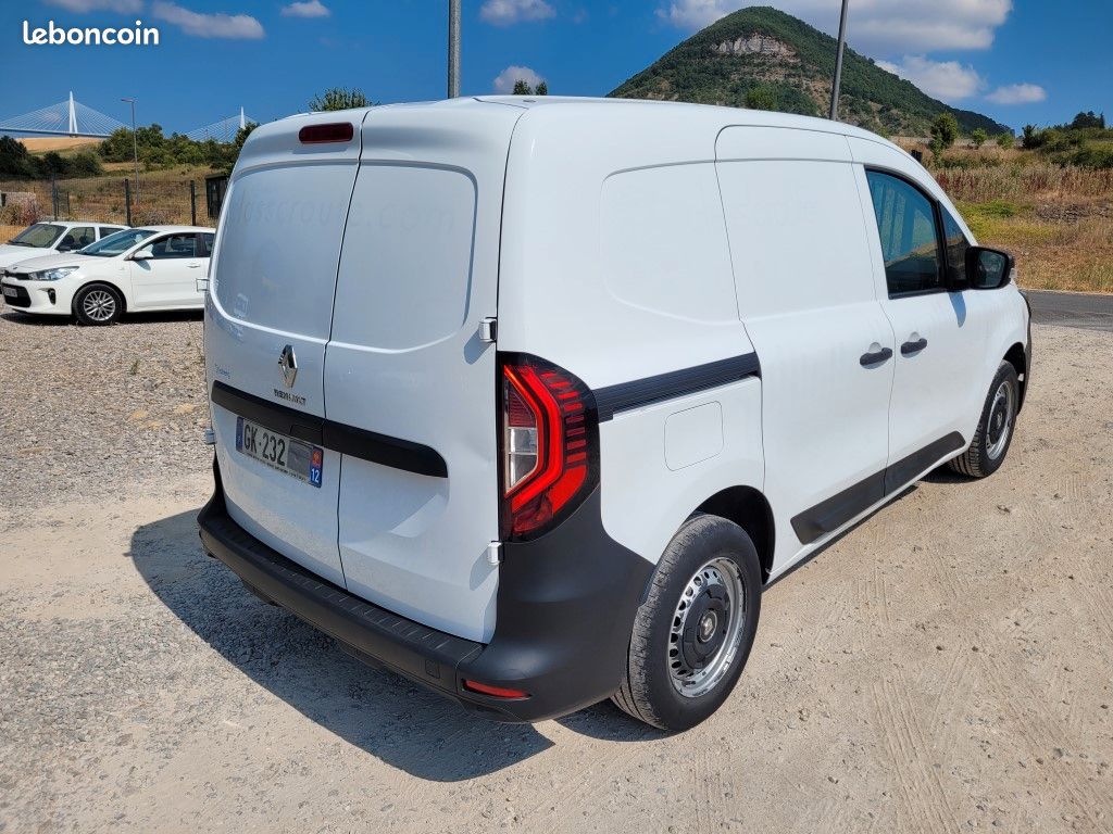 16.641 h.t. Kango frigo frigorifique 11/2022 tce 100 cv, autodirect (image 2)