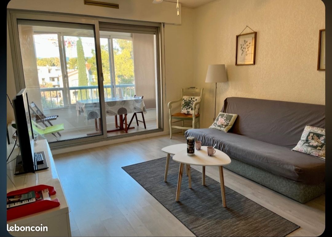 Appartement 1 pièce 25 m² · à Saint-Mandrier-sur-Mer · 25 m² · 700 €/mois