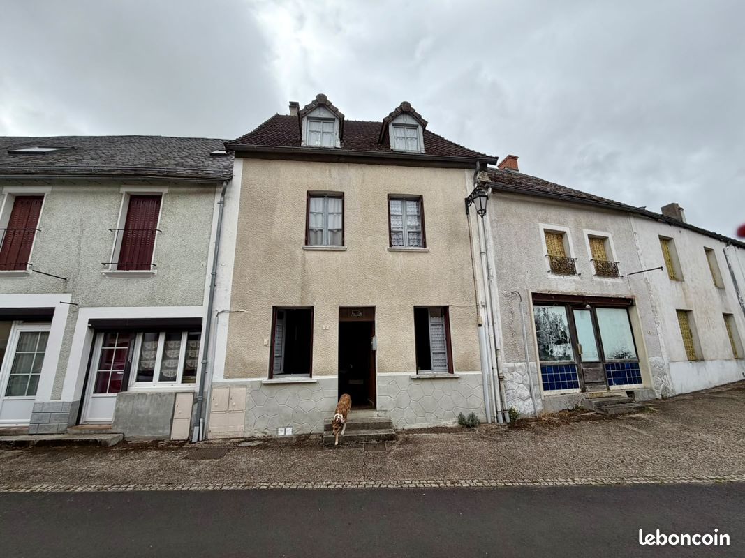 Maison 4 pièces 120 m² · à Herment · 120 m² · 45 000 €