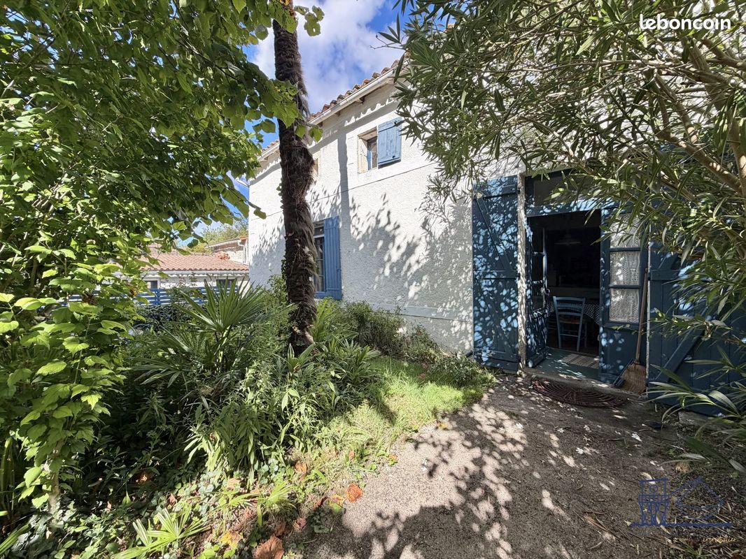Maison 4 pièces 122 m² · à Saint-Dizant-du-Gua · 122 m² · 119 900 €