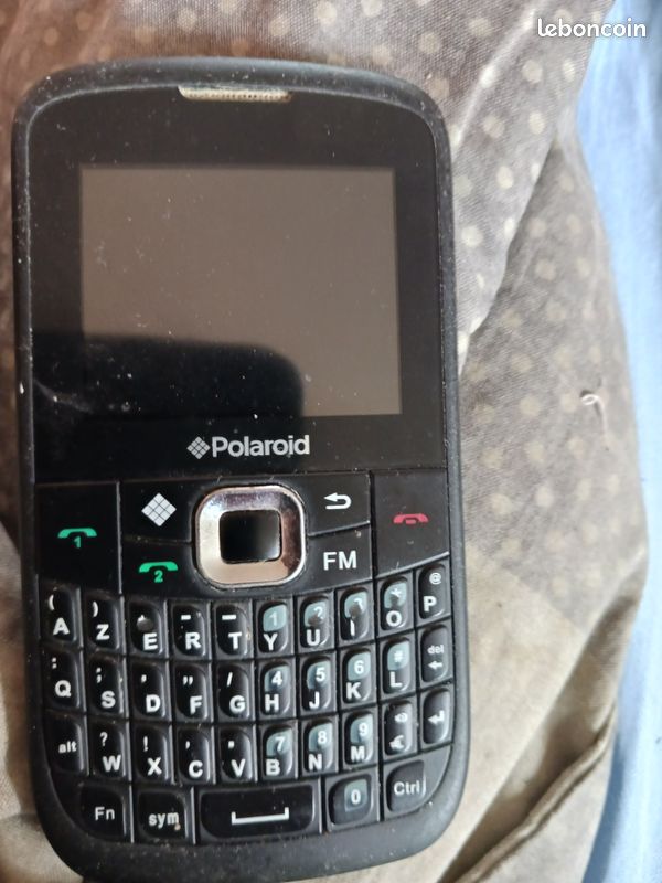 A vendre téléphone portable (image 1)