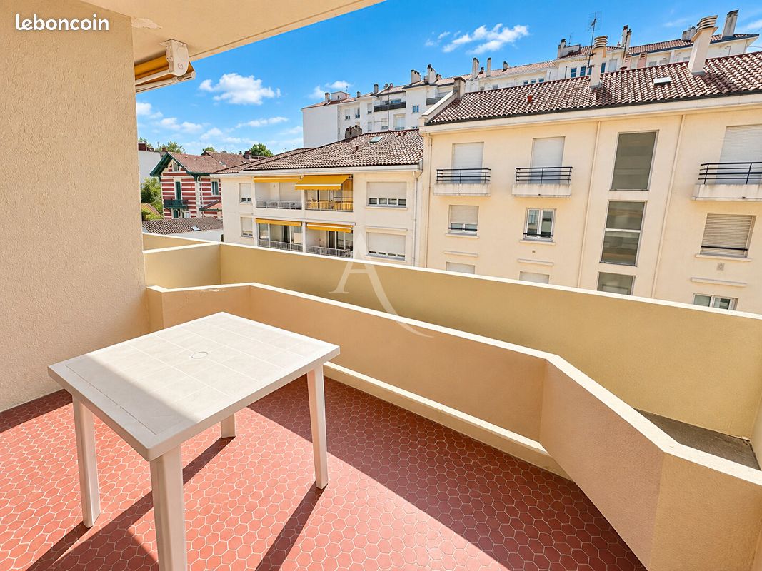 Appartement 1 pièce 37 m² · à Saint-Jean-de-Luz · 37 m² · 242 000 €