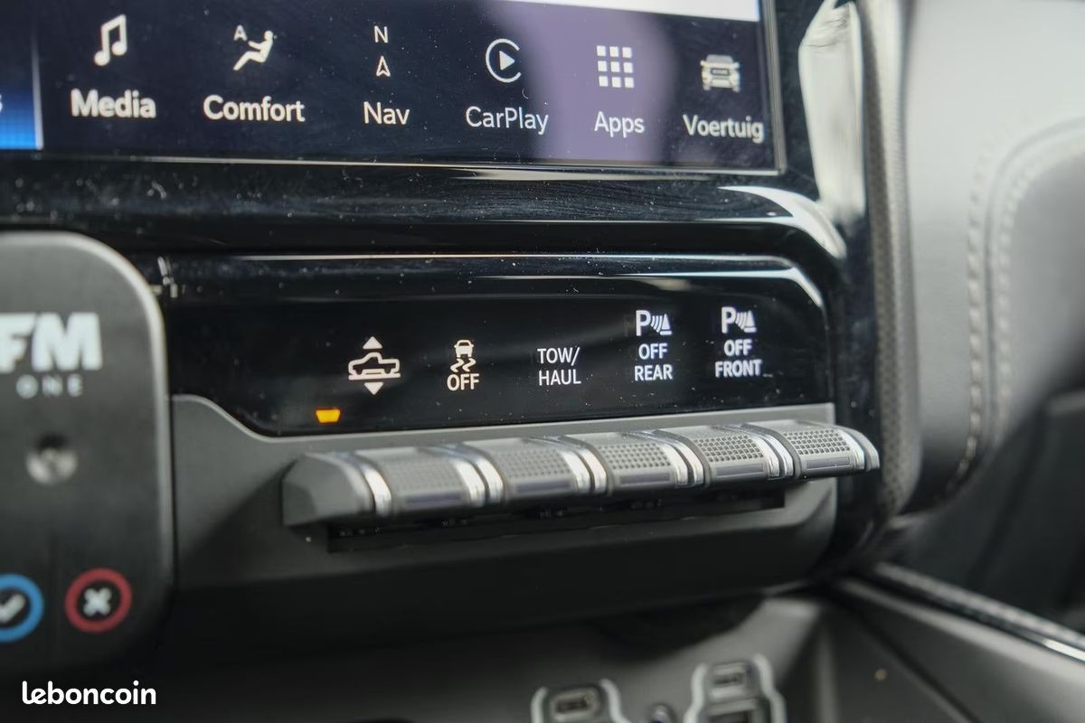 Dodge RAM 1500 Limited Widebody LPG 5.7 V8 HEMI 401 ch 4x4 – Harman Kardon – Air Suspension (image 27)