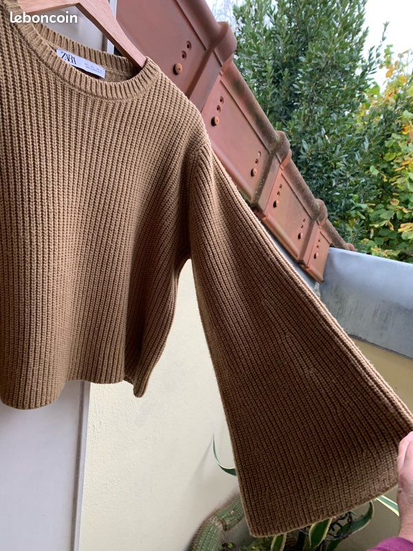 Pull VINTAGE court dessus 🔝 du nombril beige de Zara taille L (image 8)