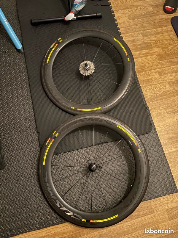 Paire roues carbone Mavic Cosmic SLR – profil haut – pneus Continental – 750 (image 3)