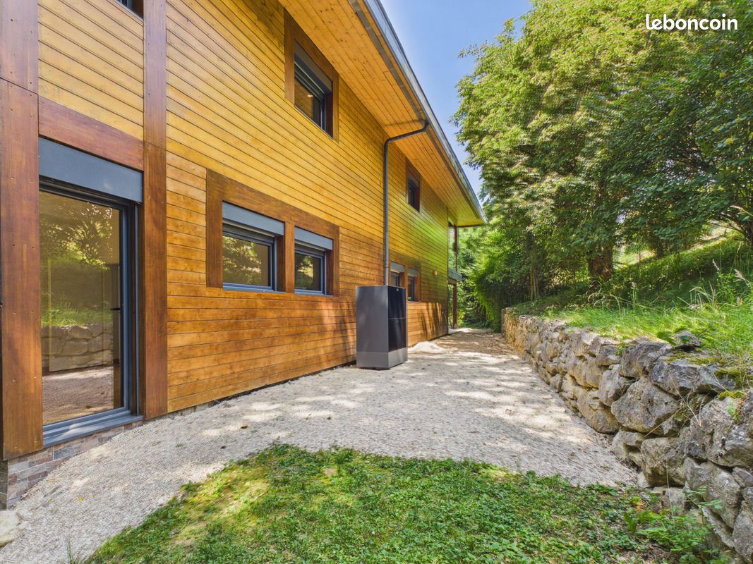 Propriété 7 pièces 339 m² (image 10)