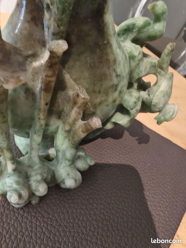 Vase en Jadeite chinois sculpté à la main ancien 19ème état satisfaisant (image 12)