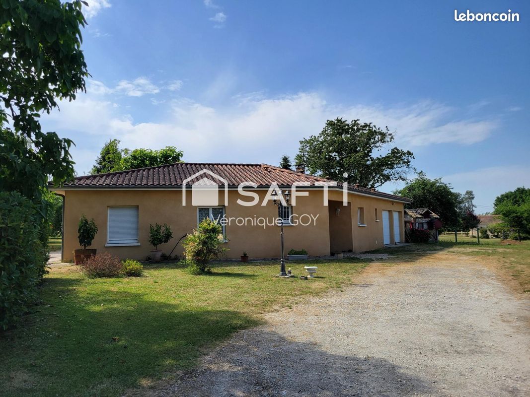 Maison 5 pièces 120 m² · à Saint Aulaye-Puymangou · 120 m² · 230 000 €