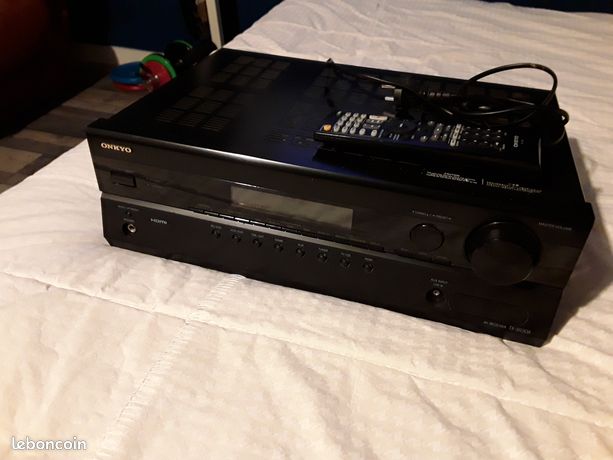 Récepteur AV Onkyo TX-NR676E 7.2ch DTS X Dolby Atmos Audio HD D'occasion