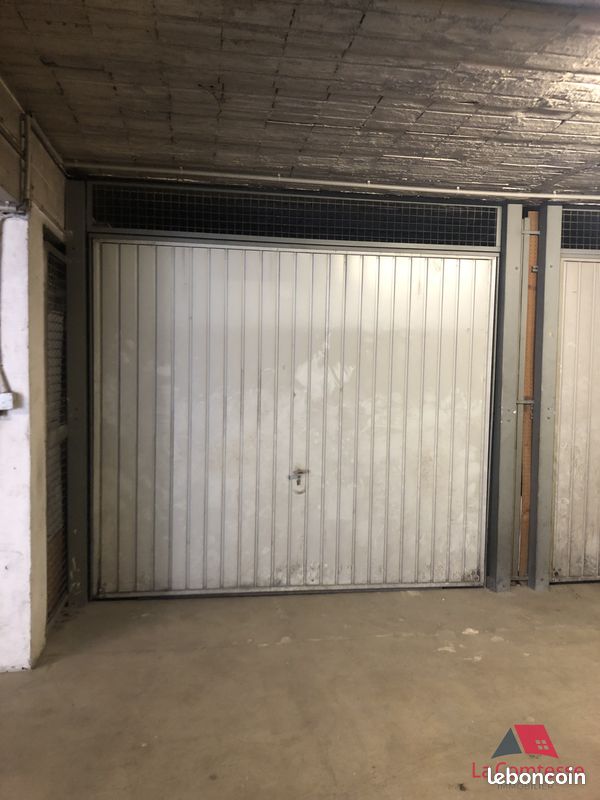 Parking 12 m² · à Marseille · 12 m² · 101 €/mois